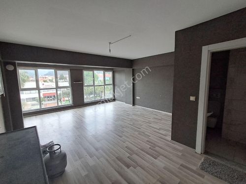 Günaydın Emlaktan Cadde Üzeri 55m2 Kiralık Ofis