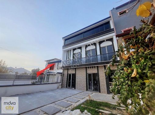 Binevler 22.sokak'ta Anahtar Teslim Satılık Lüks Villa