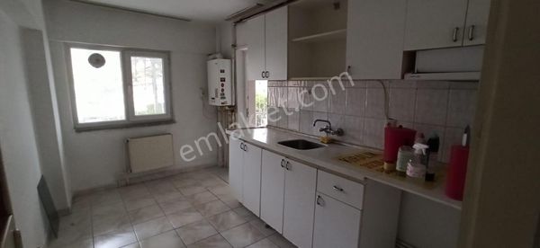 İstasyon Mahallesinde Yüksek Giriş Hastane Yakını 2+1 Kiralık Daire