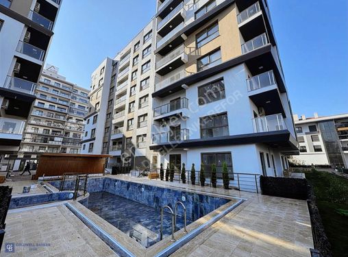 İzmir Ulukent'te Site İçerisinde Kiralık 1+1 Eşyalı Daire