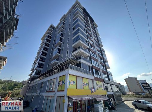 Remax Nadir'den Piraziz Sahilde Deniz Manzaralı 3+1 Şık Daire