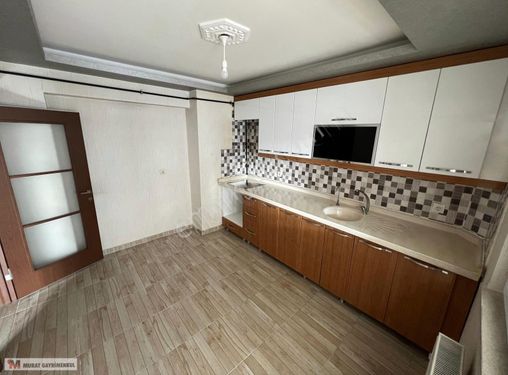 Yeni Bina Y,giriş Altında Daire Var Çift Balkon Güney Cephe 3+1