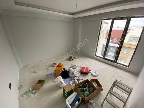 Cebeci Mah'de Hakanlar İnşaattan Satılık 2+1 90m2 Arakat Daire