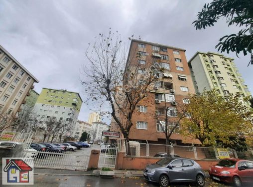 İçerenköy Demtaş Sitesi, 7/6. Katta, 3 Oda 1 Salon, Aileye