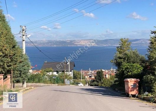 Karamürsel De Yol Üzeri Deniz Manzaralı İmarlı Satılık Arsa