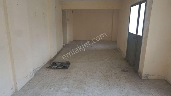 Egekentte Kiralık Dükkan 45 M2 Çiğli Serkan Dan