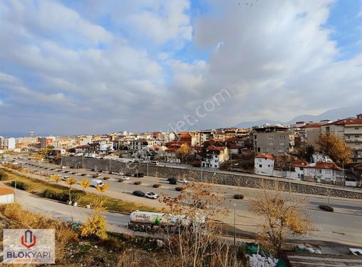 Blokyapı'dan Tekden Hastanesi'ne Yakın Komple 24 Apart Satılık