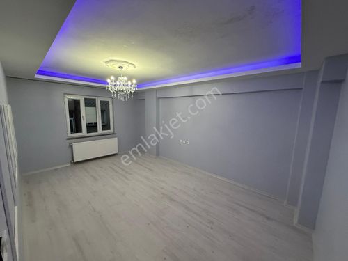 Home'dan Cebeci Mah. Masrafsız Satılık 2+1 100m² 1- Kat Daire