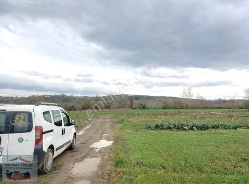 Örentepe Köyünde Resmi Yollu Hobi Bahçesine Uygun Satılık Tarla