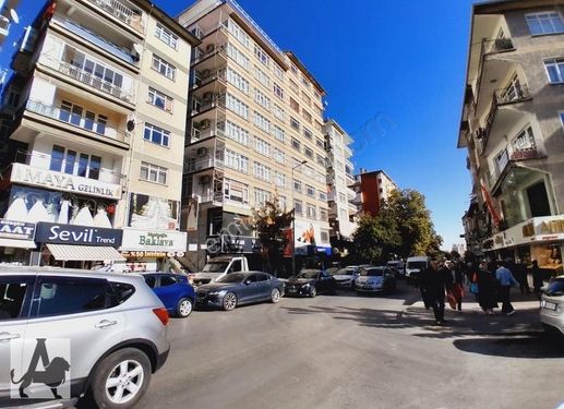 Arslan Emlak'tan İvedik Caddesi Üzerinde Asansörlü 3+1