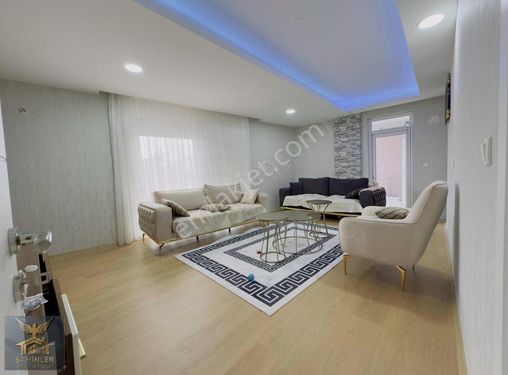 Emsalsiz Genişlikte Konumda 2+1 Asansörlü İskanlı 125m2 Daire