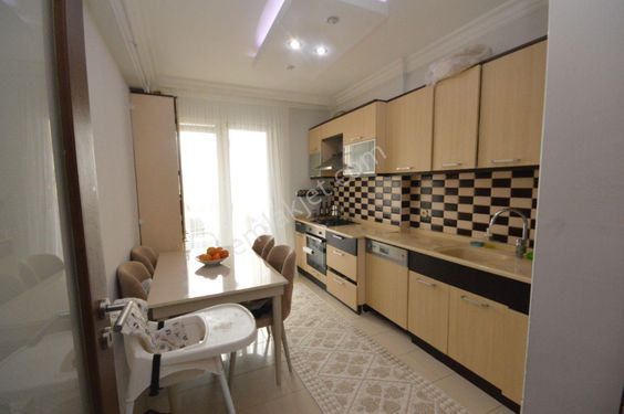 Başokur'dan Bağcılar Yenimahalle Kirazlı Konakları Kiralık 3+1