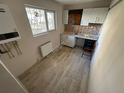 Esertepe Çambaşı Caddesi Yanı 4+1 Kat Konumunda Kiralık Daire