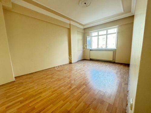 Zaferyapı Gayrimenkulden Satılık Daire 2.kat 2+1 90m2 Krediye Uygun İstanbul Sultangazi Cebeci Mahde