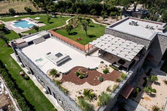 Bodrum Ortakent 7+3 Satılık Villa 3750 M2 Arsa İçinde