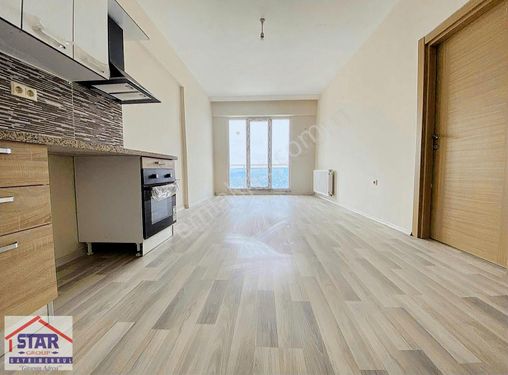 Metrobüse 10 Dk. Ultra Lüx Site İçinde 1+1 Kiralık Daire