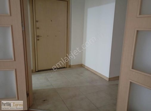 Tek Yetkili Ovalbahçe 'de Güney Cephe 3+1 Kiralık