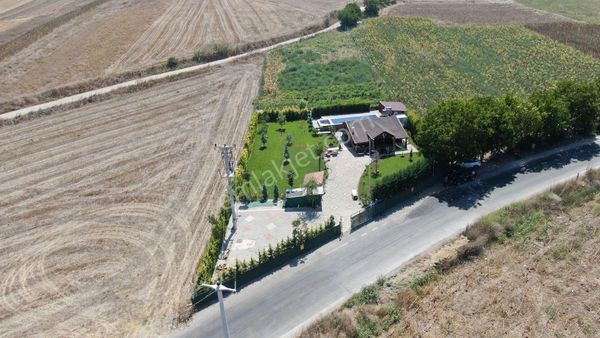 Roma' Dan Kozluca' Da Satılık Villa