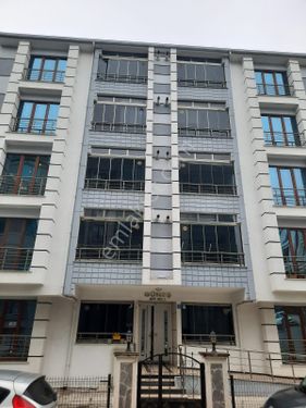 Çorlu Çetin Emeç Bulvarı Üzeri Satılık 2+1 90 M² Daire