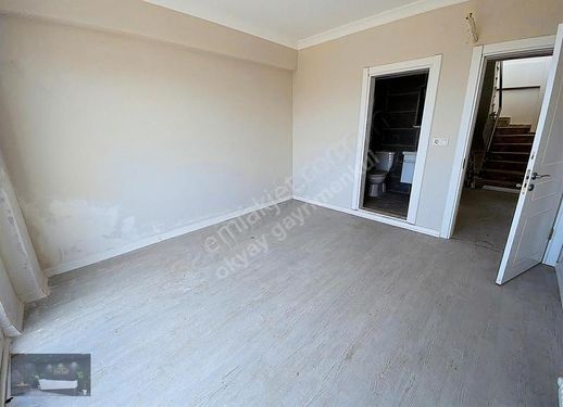 Geyve,muhteşem Manzara 226m2 4+1 Trıplex