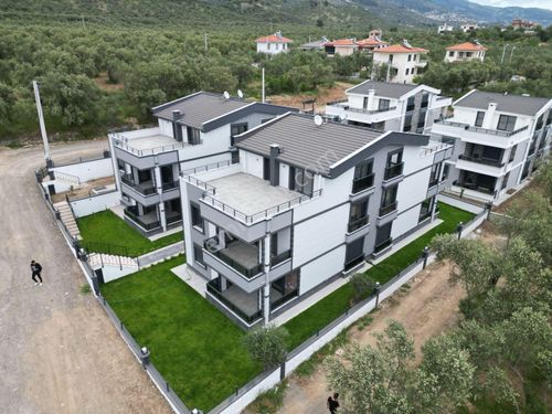 Köşk Emlak'tan Altınoluk'ta Doğanın İçinde 4+1 Müstakil Bahçeli Lüx Villa