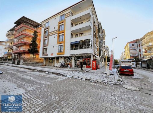 Turyap Metropol'den Hasarsız 70 M² Satılık Fırsat Dükkan