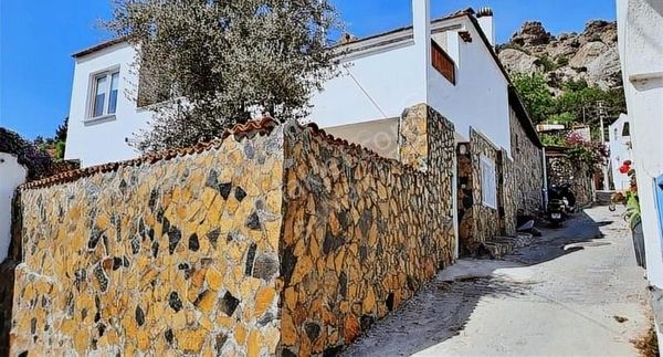 Bodrum Gündoğan Da Satılık Müstakil Tapu Köy Evi