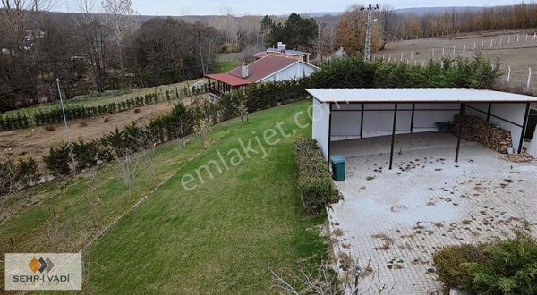 4+1 200m2 Çelik Villa Resmi Yapı 2500m2 Arsa İçerisinde