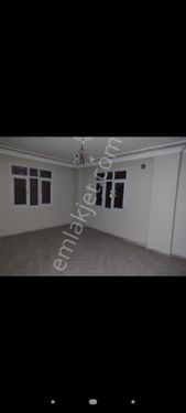 Adana Polis Okuluna E5 Yakın Mobilyacılar Sanayi Sitesi Çivarında 2+1 Kiralık