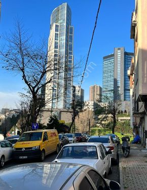 Erkutun'dan, Bomonti Rezidanslar Bölgesinde Yeni Binada Çok Şık Acil Satılık Daire