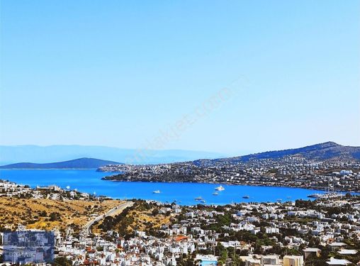 Bodrum Gündoğan Deniz Manzaralı Bahçeli Nezih Site Satılık Ev