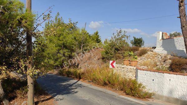 Balcılar Derince Mevkiinde Yapı Hakkı Olan Tarla