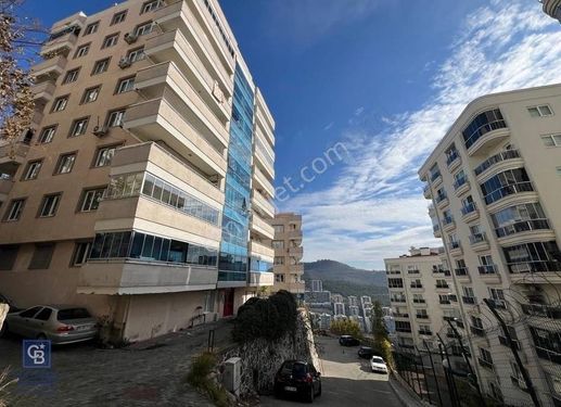 Bayraklı Körfez Mah. Arakat Çift Banyo Çift Balkon Kiralık Daire