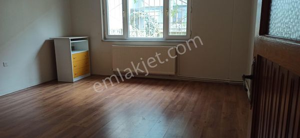 İnegöl Burhaniye Mahallesi Kiralık Daire Zemin 3+1