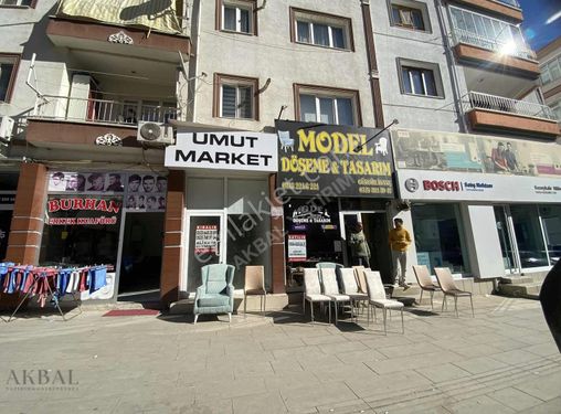 Cadde Üzerinde Kiracı Lı 40 M2 Satılık Dükkan