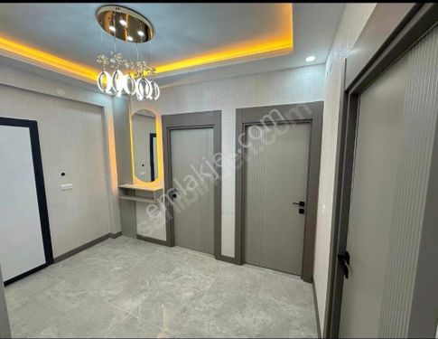 4 Katlı Binanın 1.co Katı Kiralık