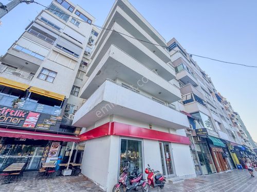 Işıklar Ana Cadde Üzerinde 2 Katlı (680m2) Mağaza