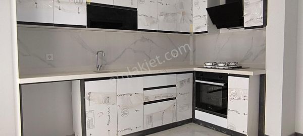 Sena Emlak'tan Ara Kat'ta Sıfır Full Yapılı 120m2 3+1 Sıfır Daire