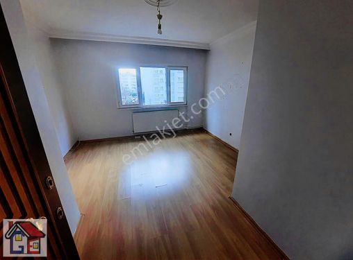 %100 Fırsat İçerenköy Özen Sitesi, 2+1 Ara Kat, 5 Şubat Çıkışlı