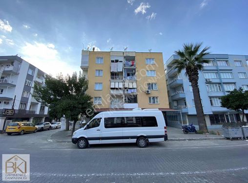 Selçuk-aydın Caddesi Üzerinde Komple Eşyalık Satılık 2+1 Daire