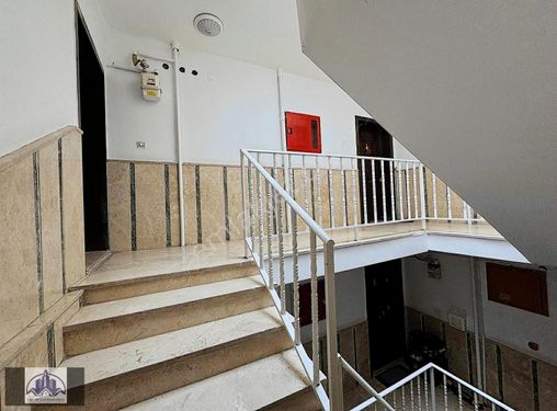 Etimesgut Süvari Mah Göbeği Ara Kat Balkonlu Aile Apartmanı