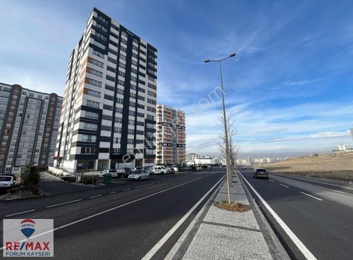 Hulusi Akar Bulvarında Viyadük Yolunda 150 M2 Satılık Dükkan