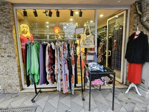 İşlek Cadde Üzerinde Yüksek Cirolu Devren Kiralık Butik Sj-41