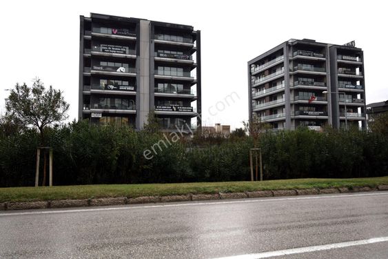 Bursa Nilüfer Fsm Cadde 224' De Kiralık Dükkan