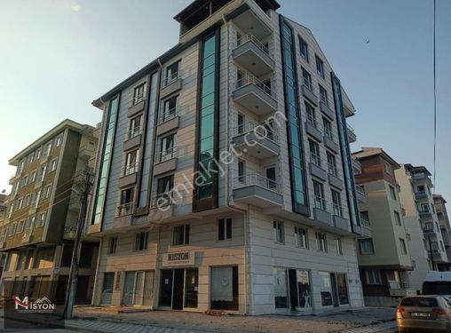 Erenler'de Yakıt Dahil 1+0 Eşyalı Kiralık Daire