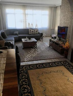 Haznedar Güven Mahallesinde 150m2 3.kat Acil Satılık Daire