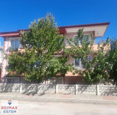 Re/max Sistem Den Fatih Mahallesinde Satılık Komple Bina;