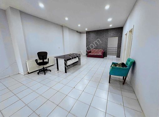 Derman'dan*caddeye 100m*100 M2*wc-depo-mutfaklı*kiralık Dükkan