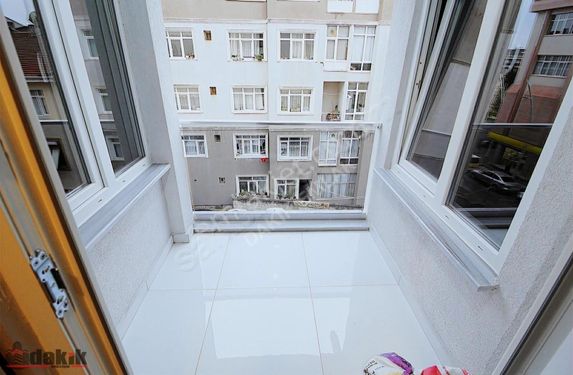 Dakik Emlaktan Çarşı İçinde Ara Kat 95m² 2+1 Masrafsız Daire....