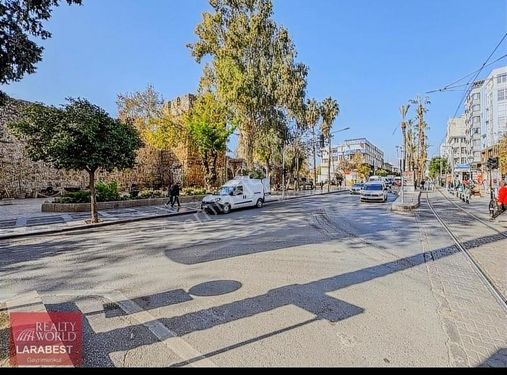 Antalya'nın En İşlek Caddesinde Yüksek Getirili Satılık Dükkan